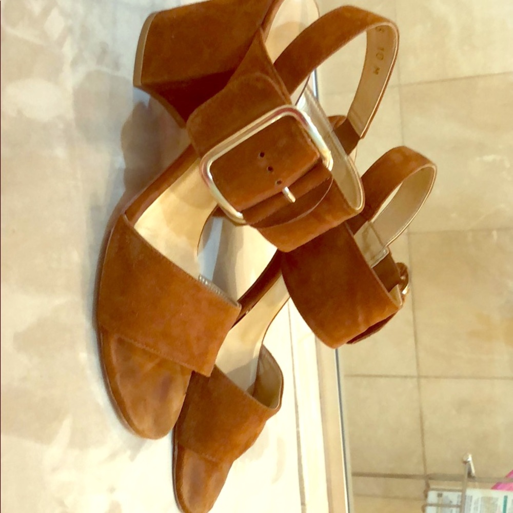Suede sandals